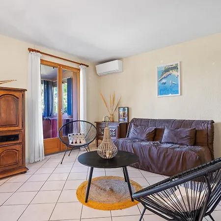 Jolie Maison Proche De La