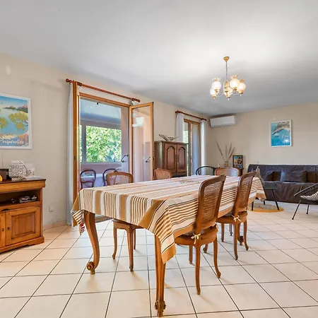 Jolie Maison Proche De La Holiday home *